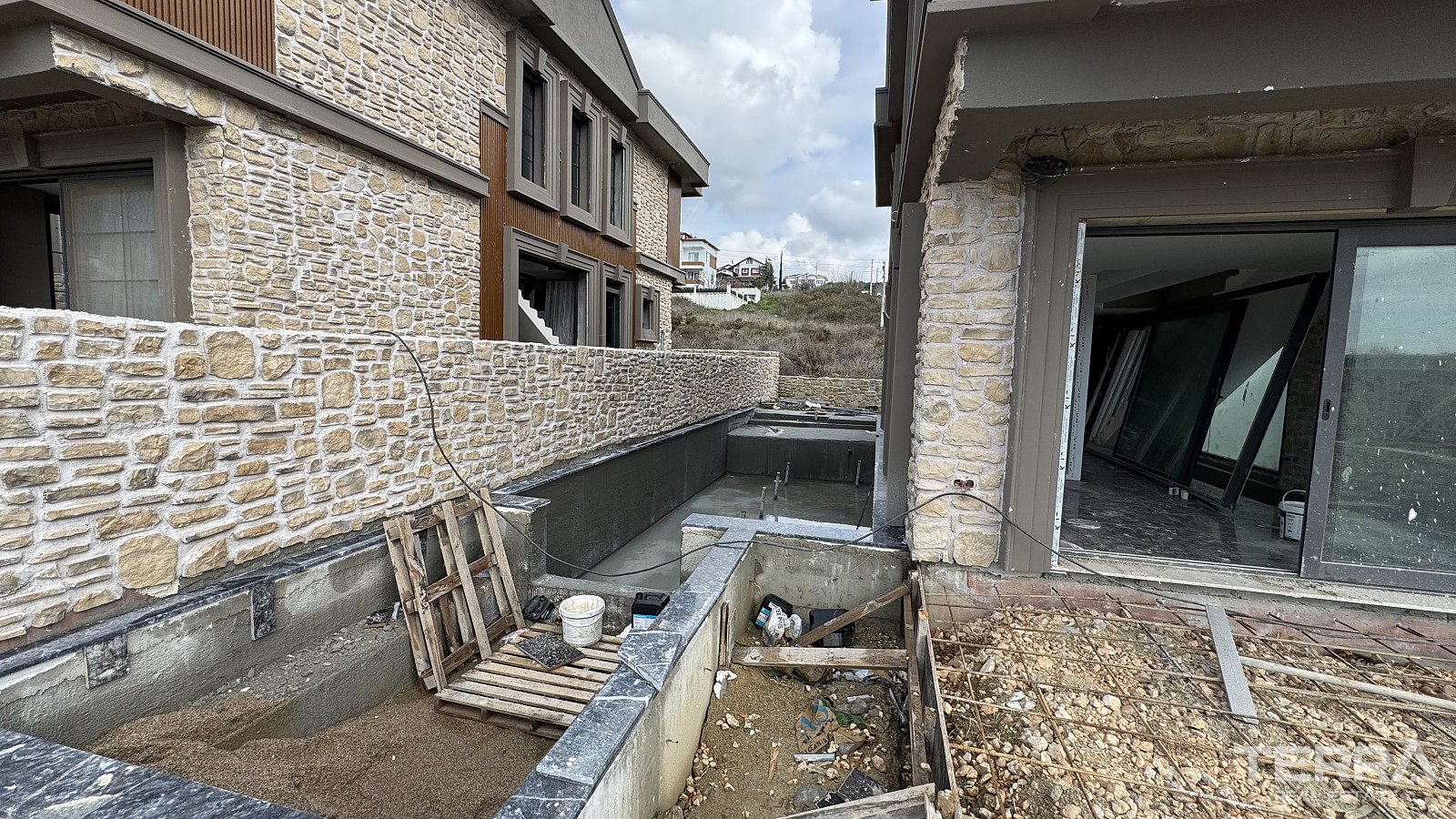 Aydın, Kuşadası'nda Deniz Manzaralı Satılık Müstakil Villalar - 110143