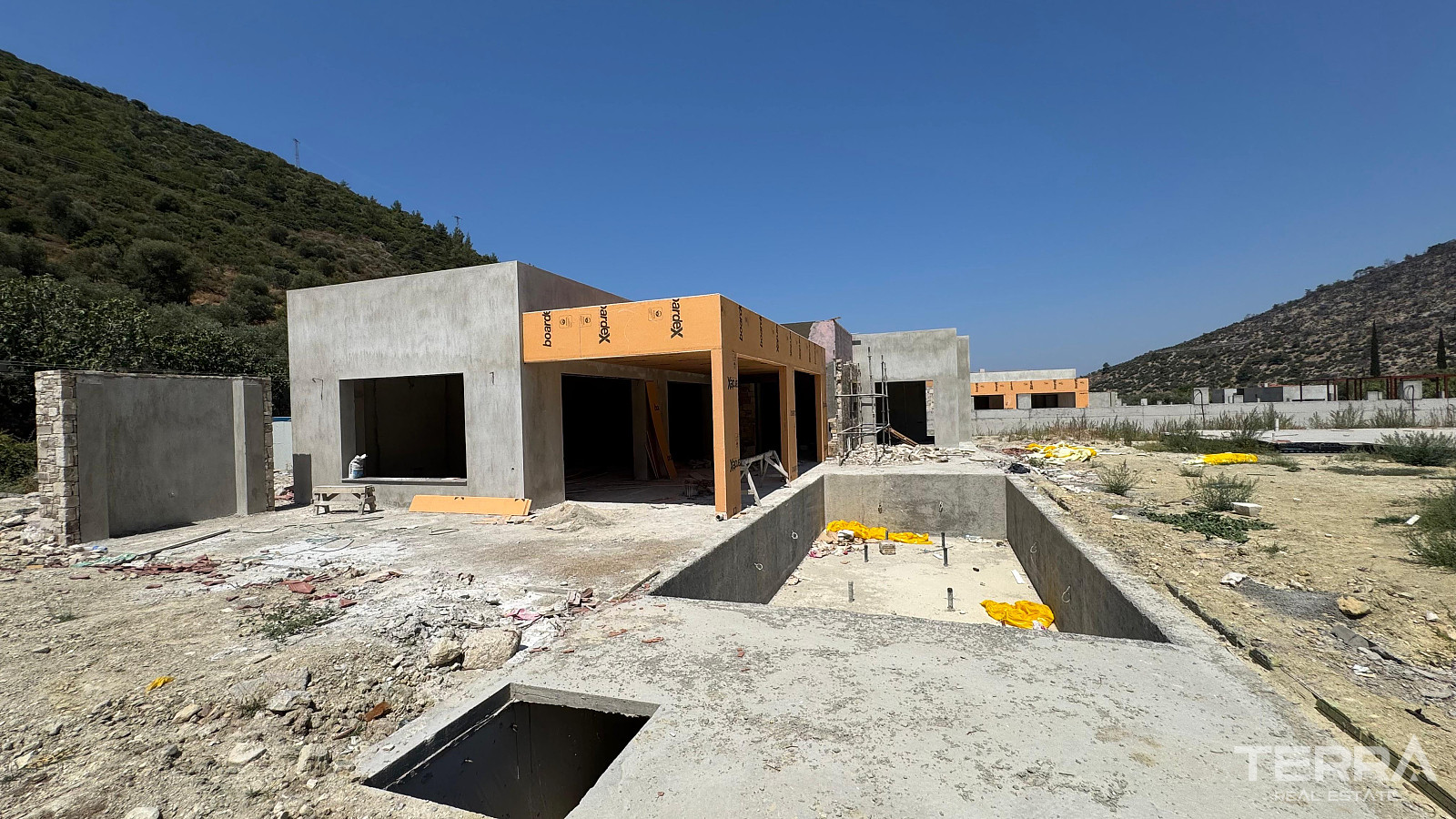 Detached House for Sale in Aydın, Kuşadası - 110193
