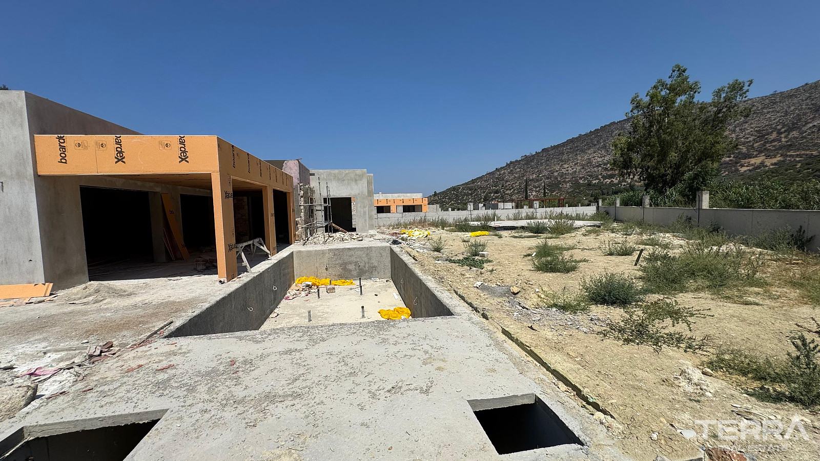 Detached House for Sale in Aydın, Kuşadası - 110194