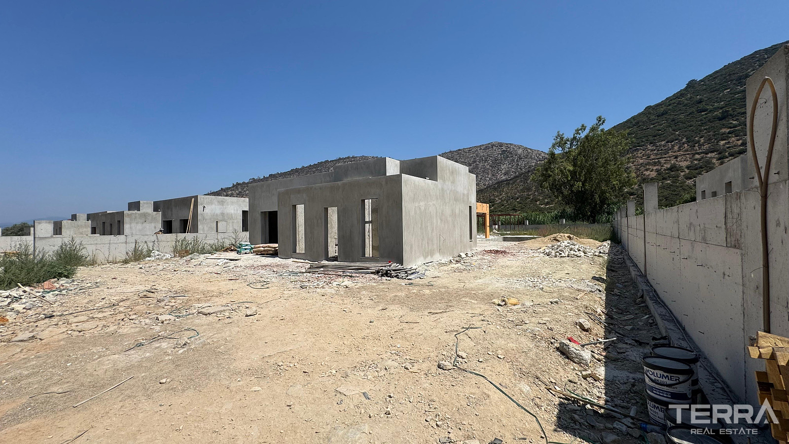 Detached House for Sale in Aydın, Kuşadası - 110199