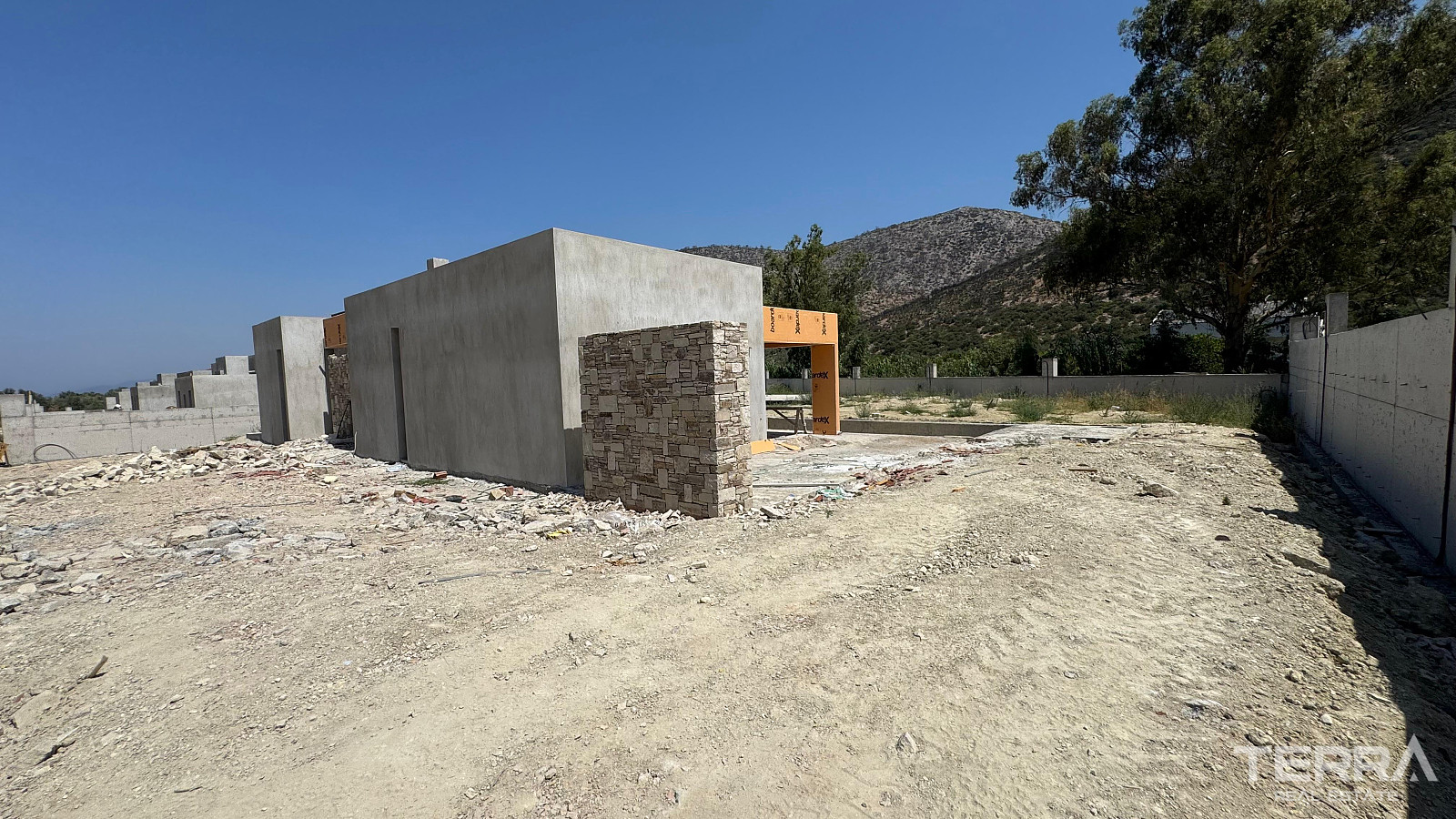 Detached House for Sale in Aydın, Kuşadası - 110200