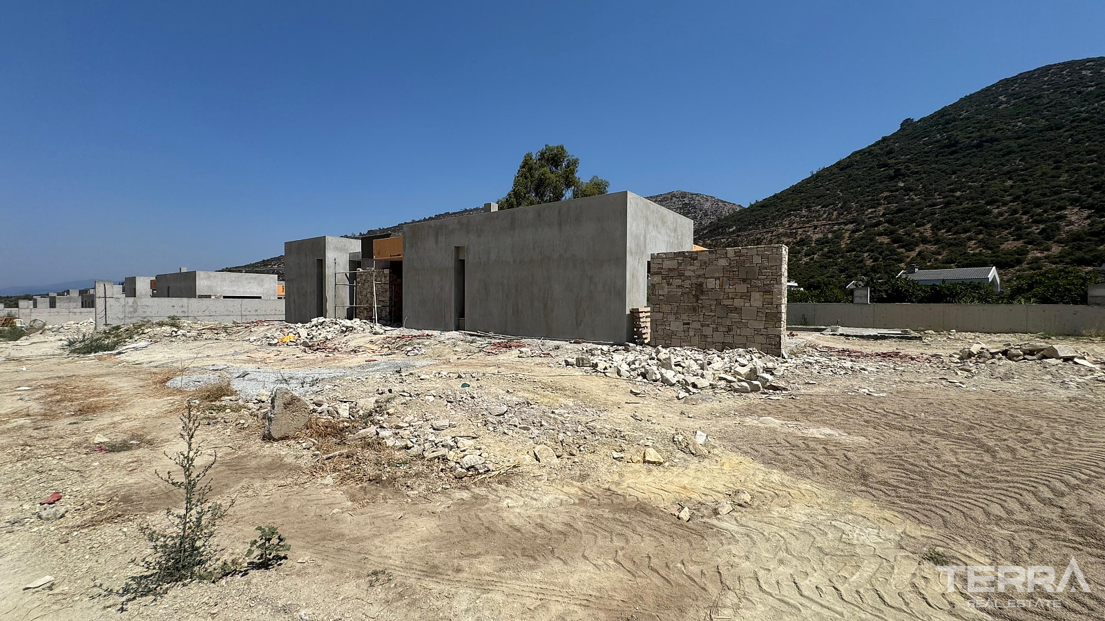 Detached House for Sale in Aydın, Kuşadası - 110201