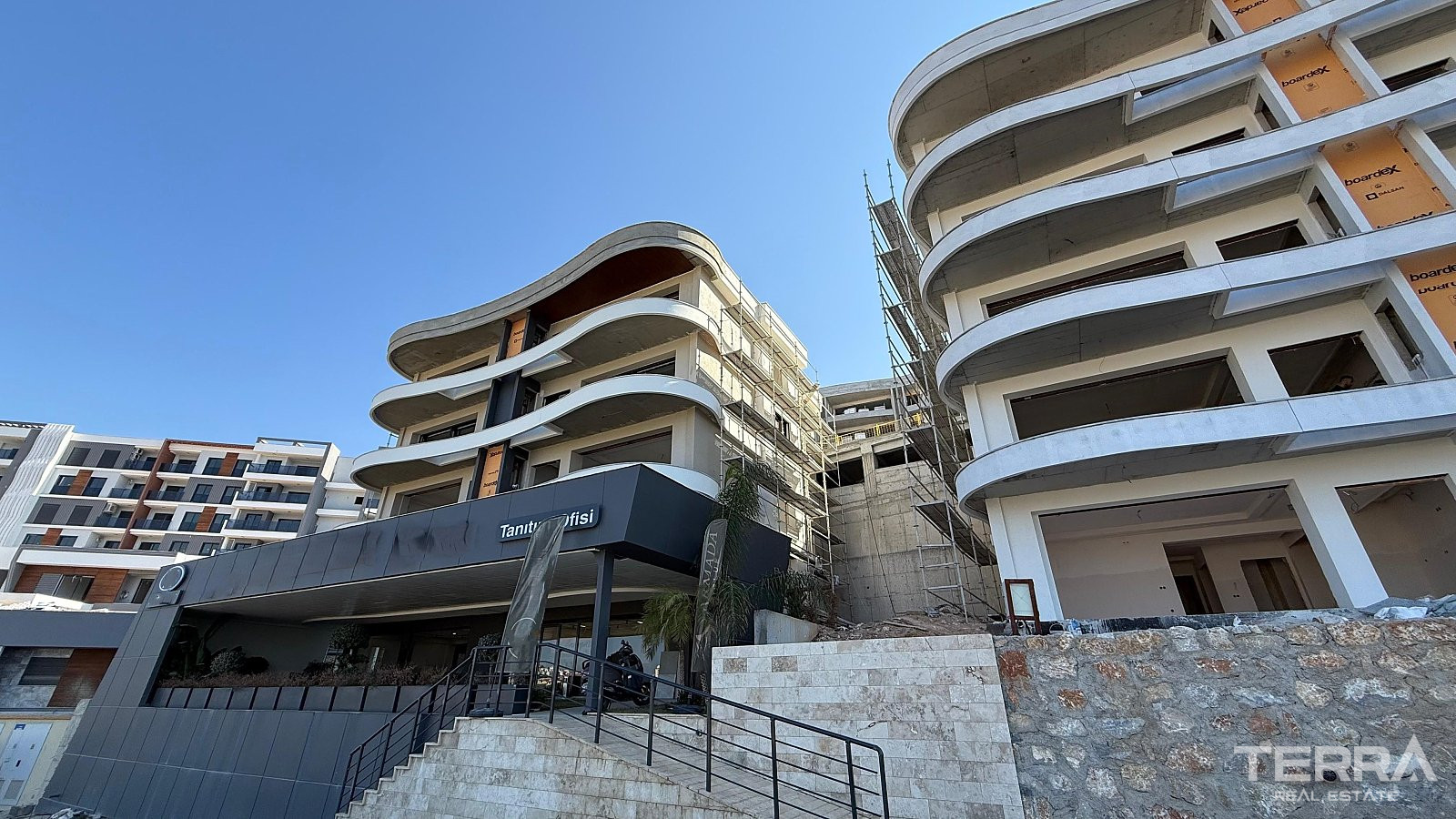 Sea View Apartments for Sale in Kuşadası, Aydın - 110359