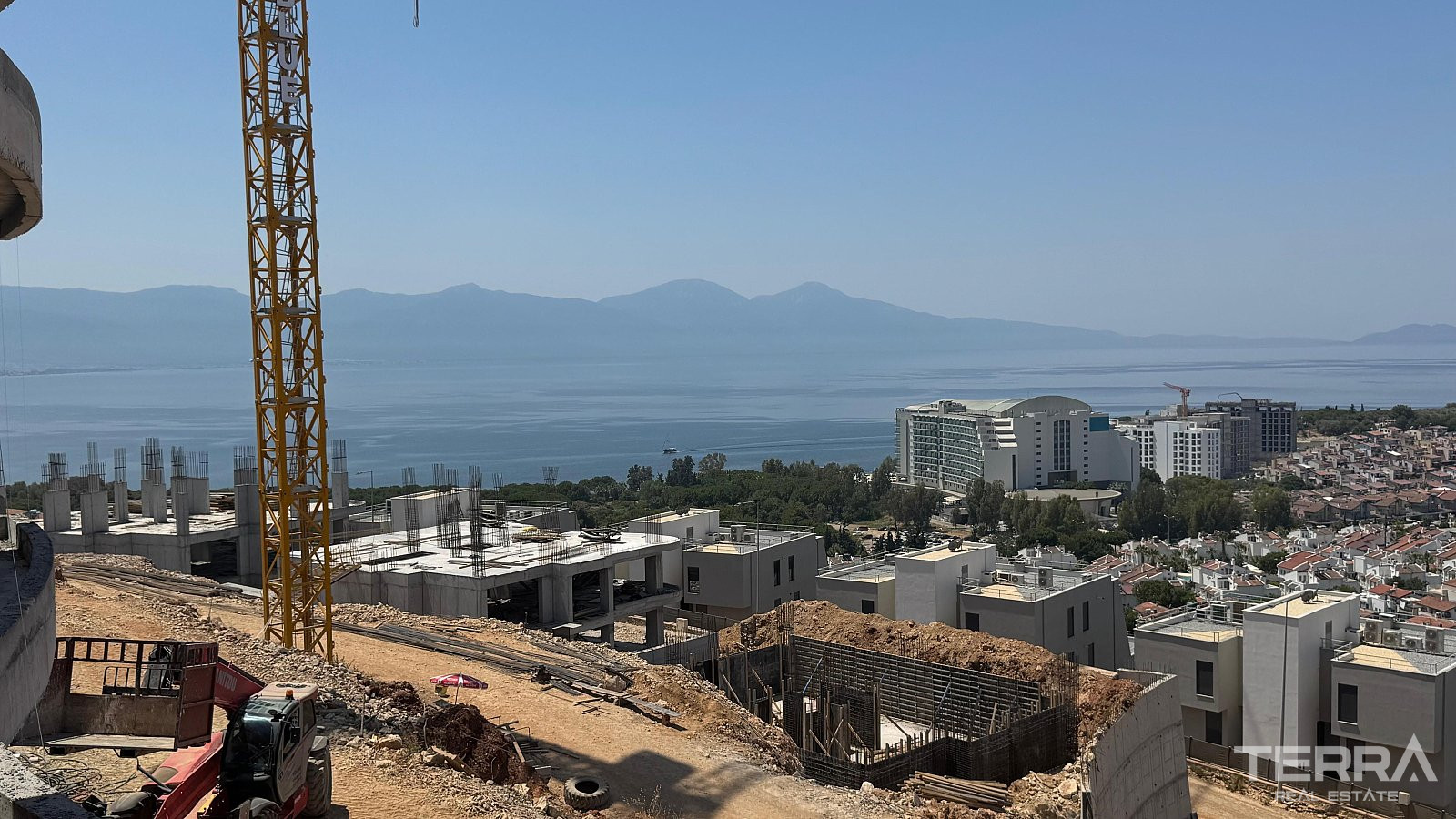 Sea View Apartments for Sale in Kuşadası, Aydın - 110367