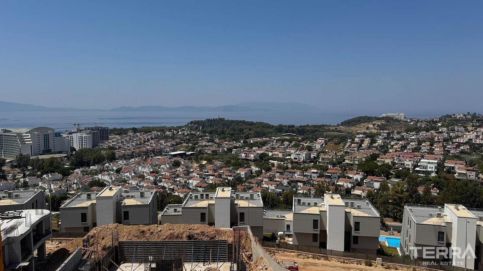Sea View Apartments for Sale in Kuşadası, Aydın - 110369