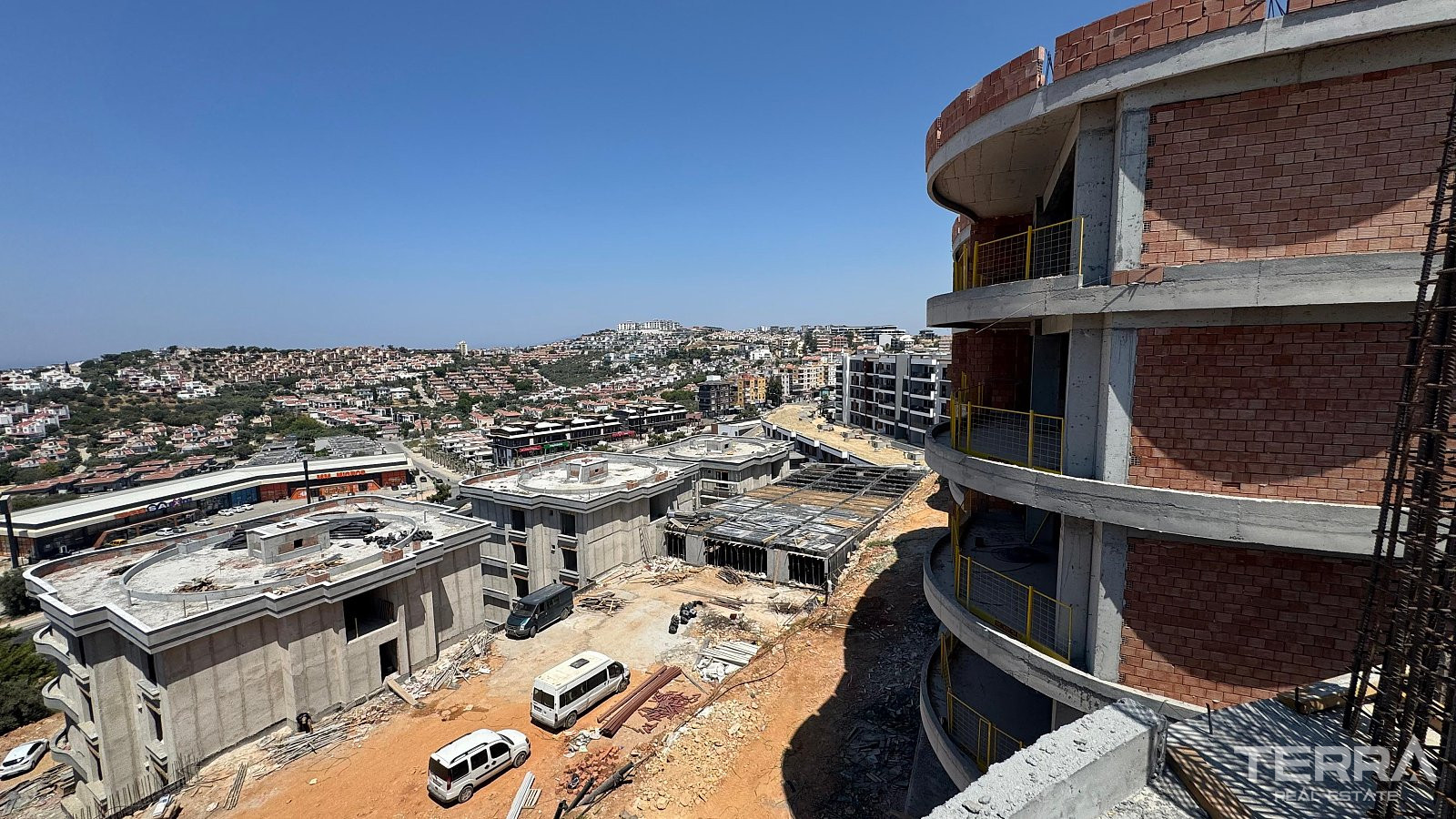 Sea View Apartments for Sale in Kuşadası, Aydın - 110374