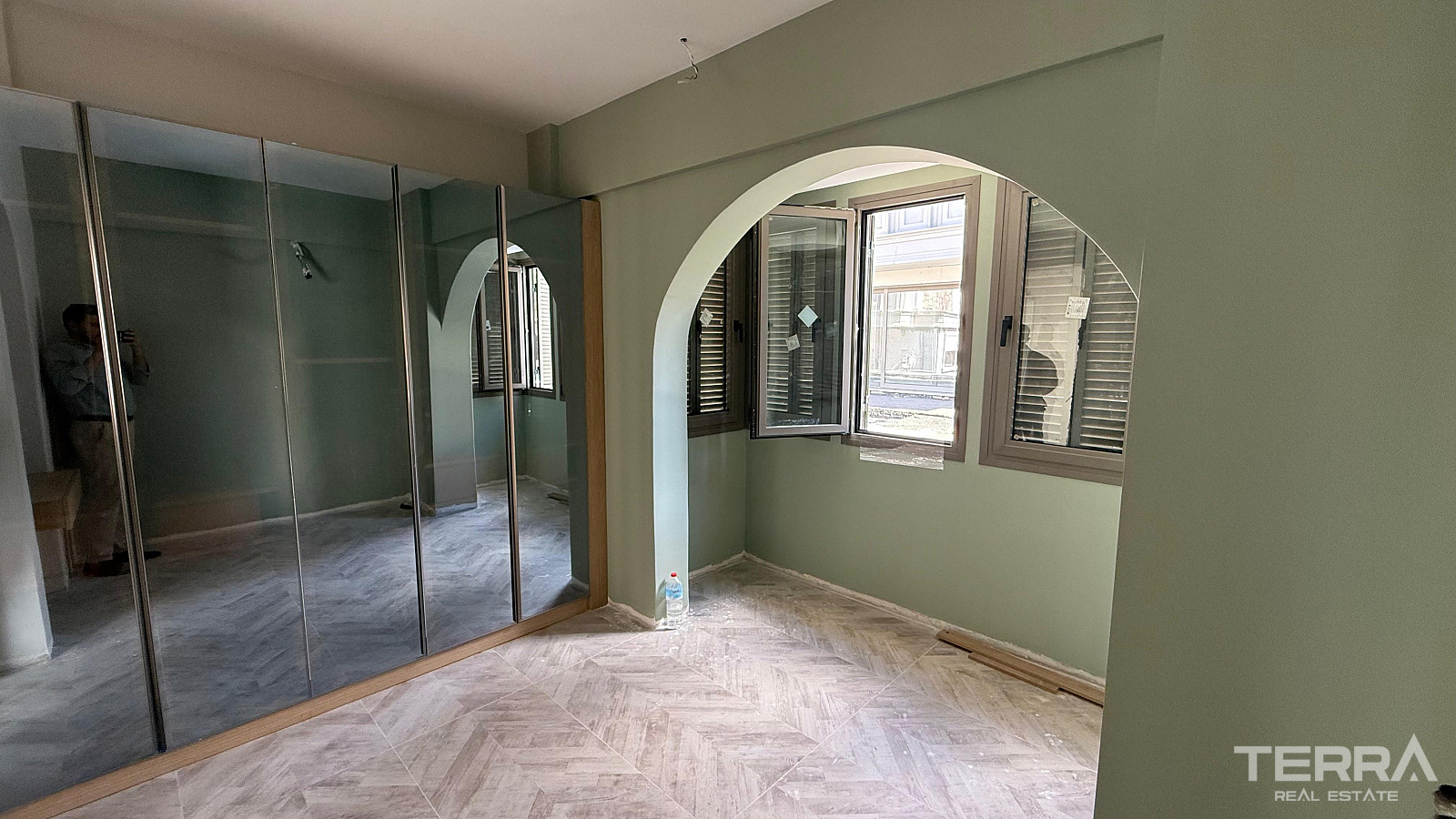 Aydın, Kuşadası'nda Güvenlikli Sitede Deniz Manzaralı Villalar - 110421