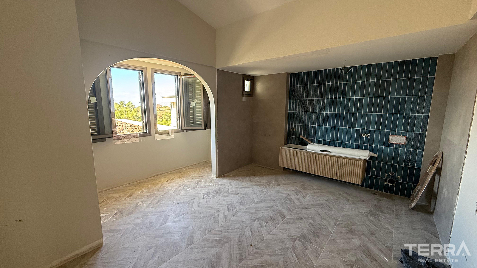 Aydın, Kuşadası'nda Güvenlikli Sitede Deniz Manzaralı Villalar - 110429