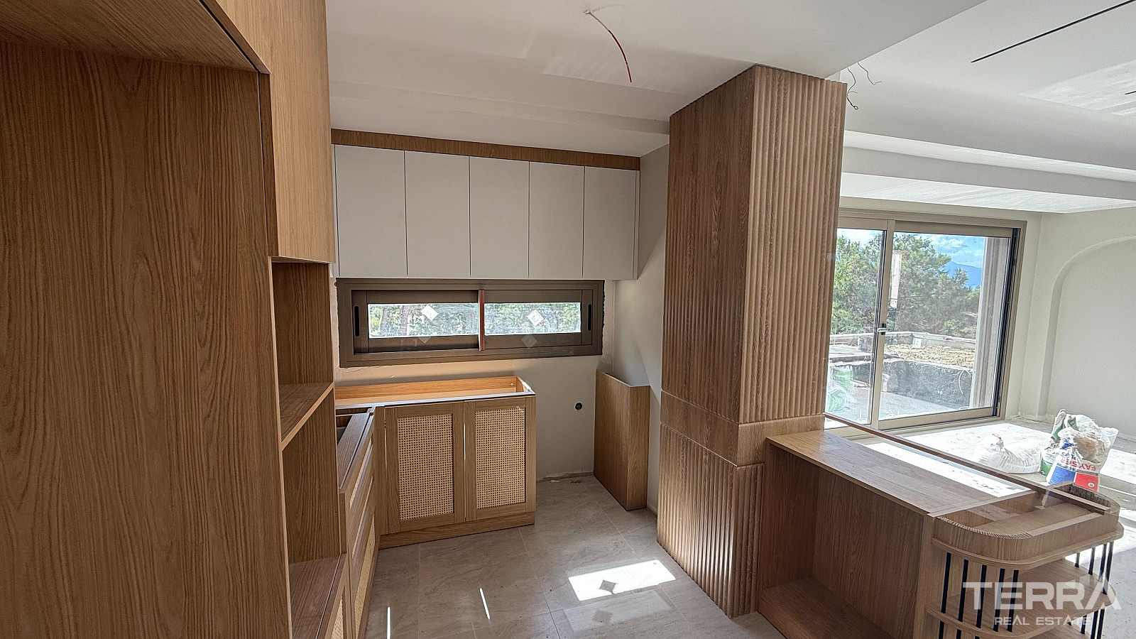 Aydın, Kuşadası'nda Güvenlikli Sitede Deniz Manzaralı Villalar - 110434