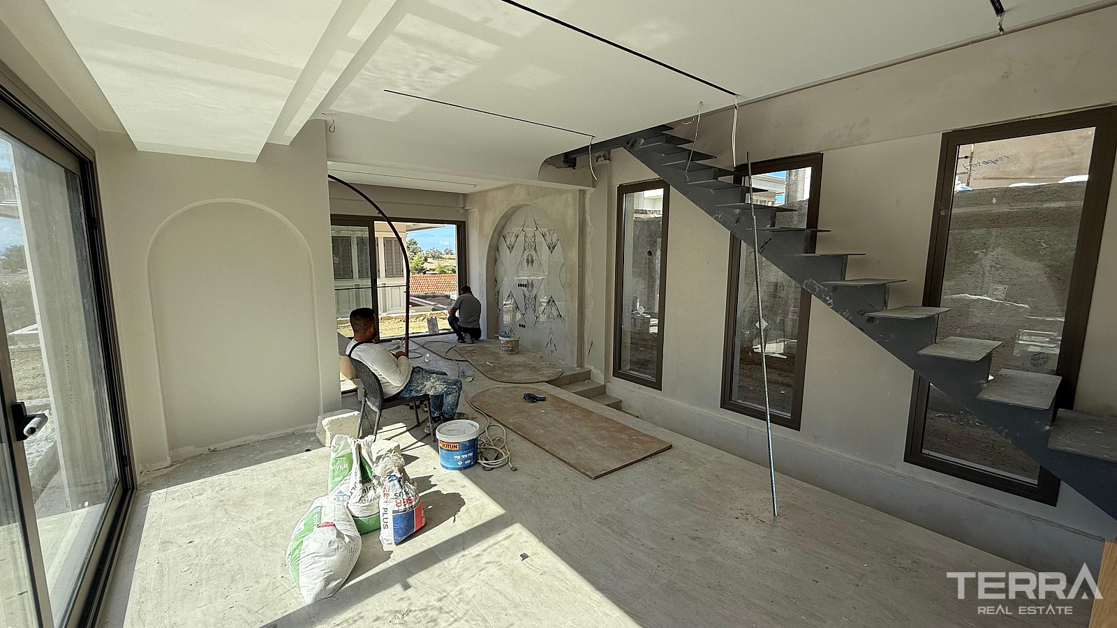 Aydın, Kuşadası'nda Güvenlikli Sitede Deniz Manzaralı Villalar - 110438