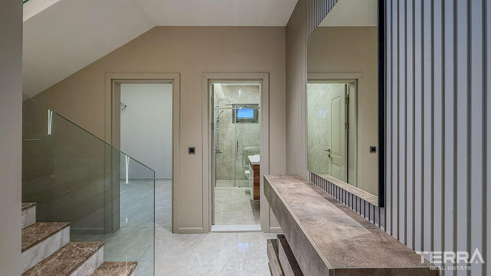 Villas for Sale with Private Pools and Terraces in Aydın, Kuşadası - 110467