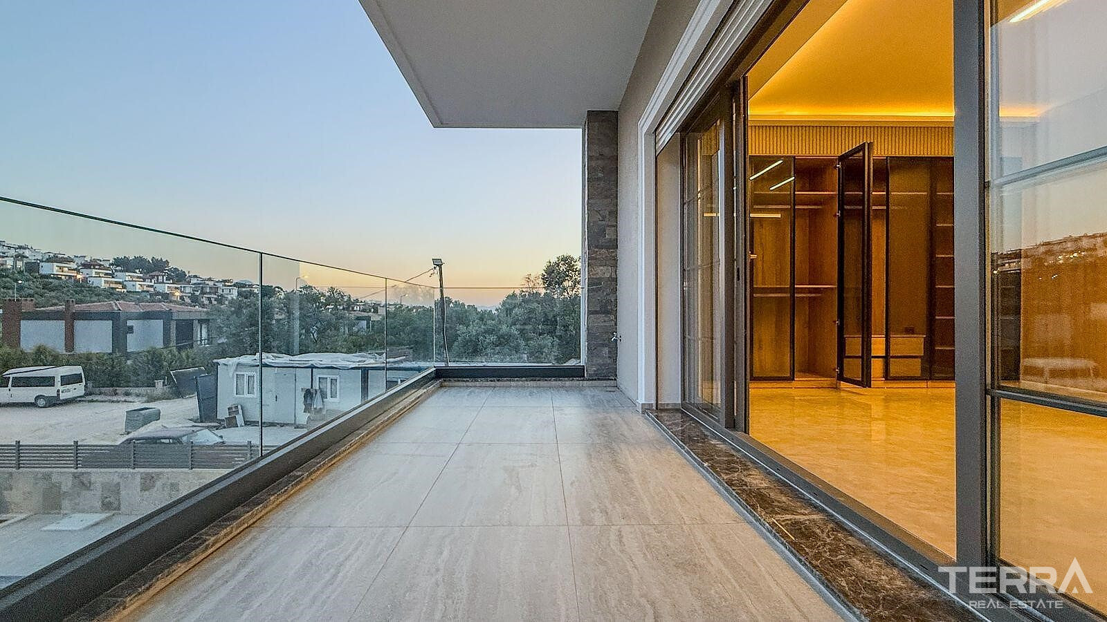 Villas for Sale with Private Pools and Terraces in Aydın, Kuşadası - 110472
