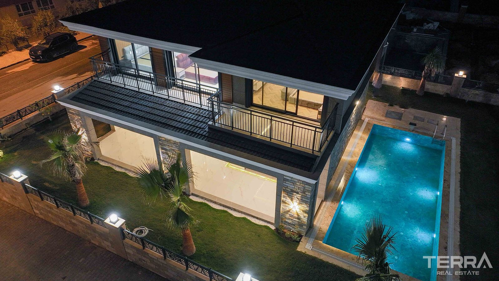 Villas with Private Pools and Gardens in Kuşadası, Aydın - 110490