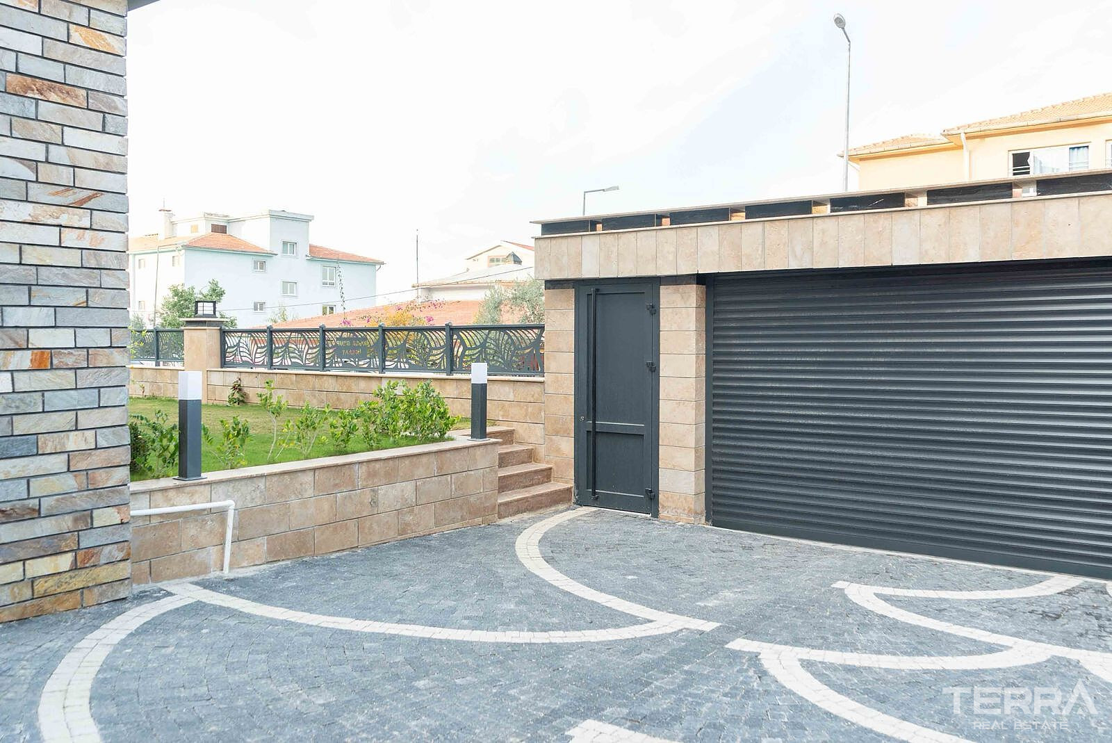 Villas with Private Pools and Gardens in Kuşadası, Aydın - 110491