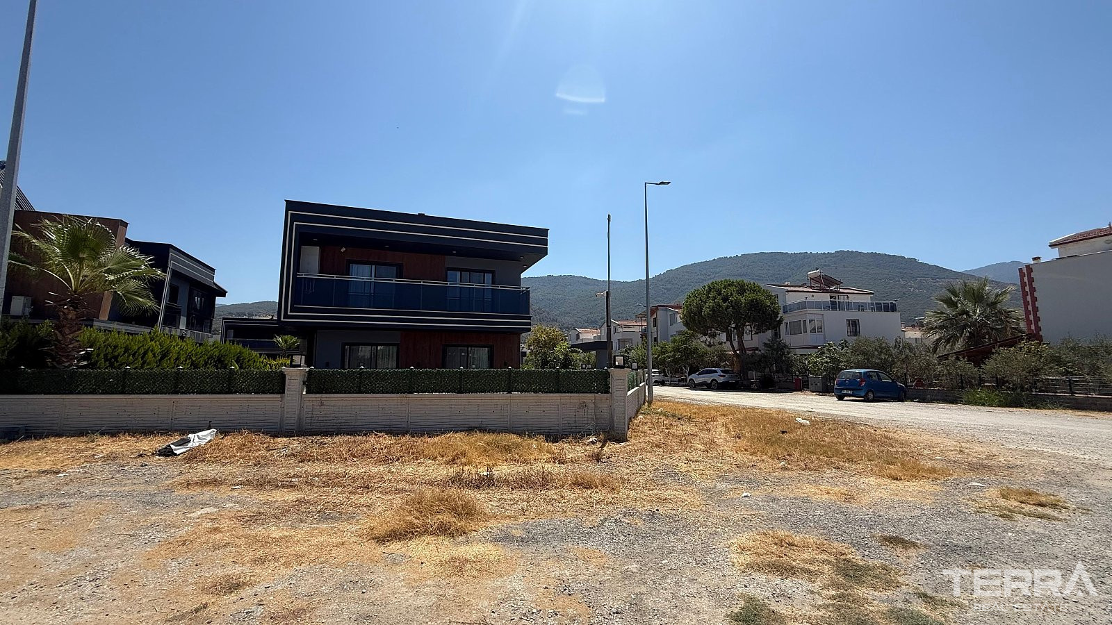 Kuşadası'nda Anahtar Teslim Özel Havuzlu Mobilyalı Müstakil Villalar - 110529