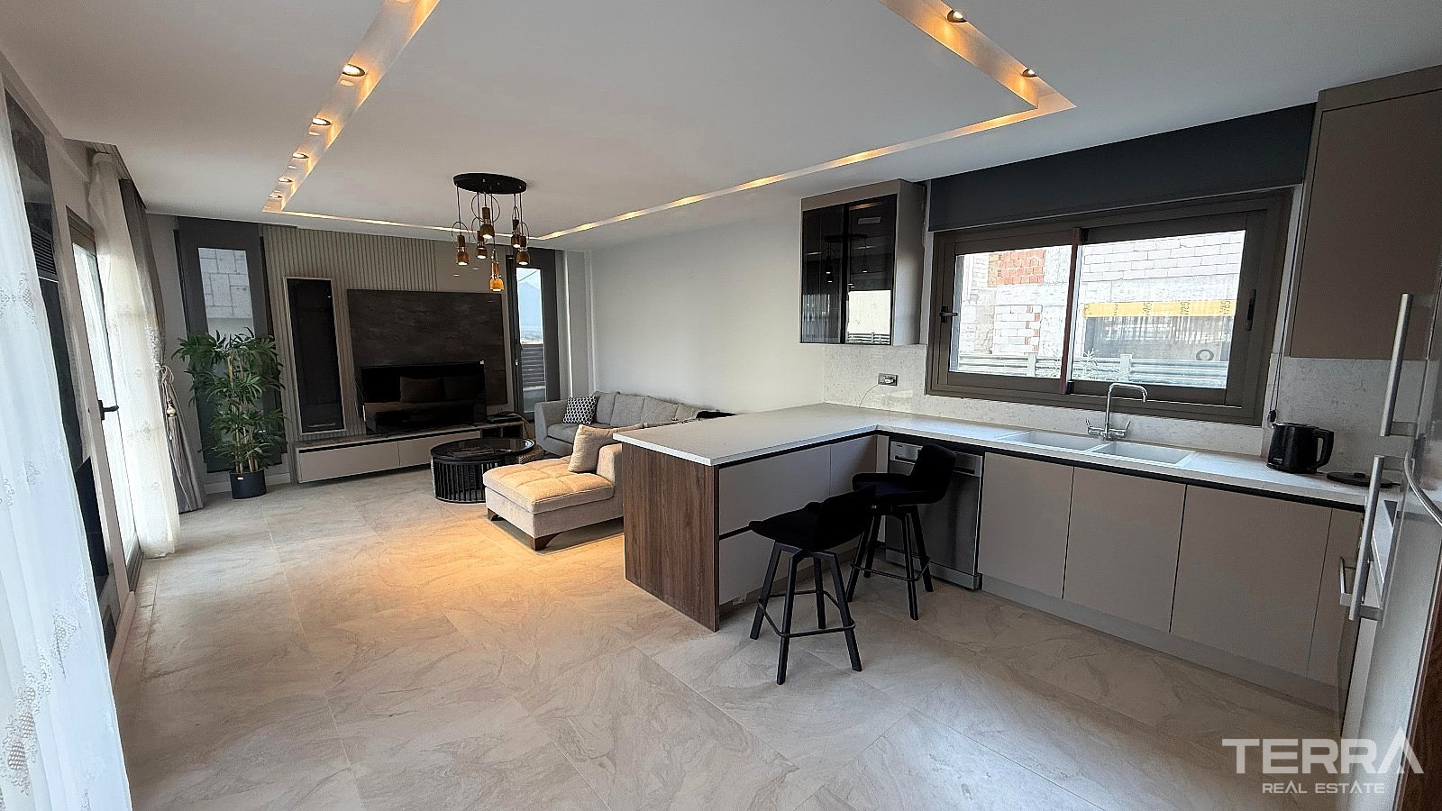 Detached Villas for Sale in Kuşadası, Aydın - 110554