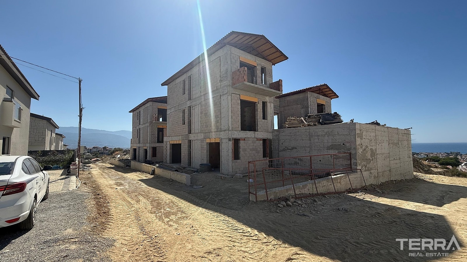 Detached Villas for Sale in Kuşadası, Aydın - 110568