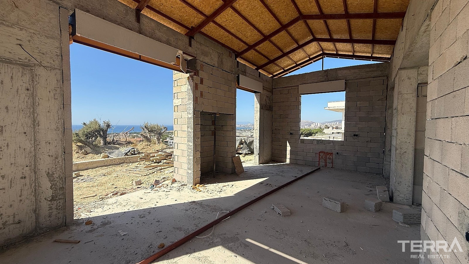 Detached Villas for Sale in Kuşadası, Aydın - 110572