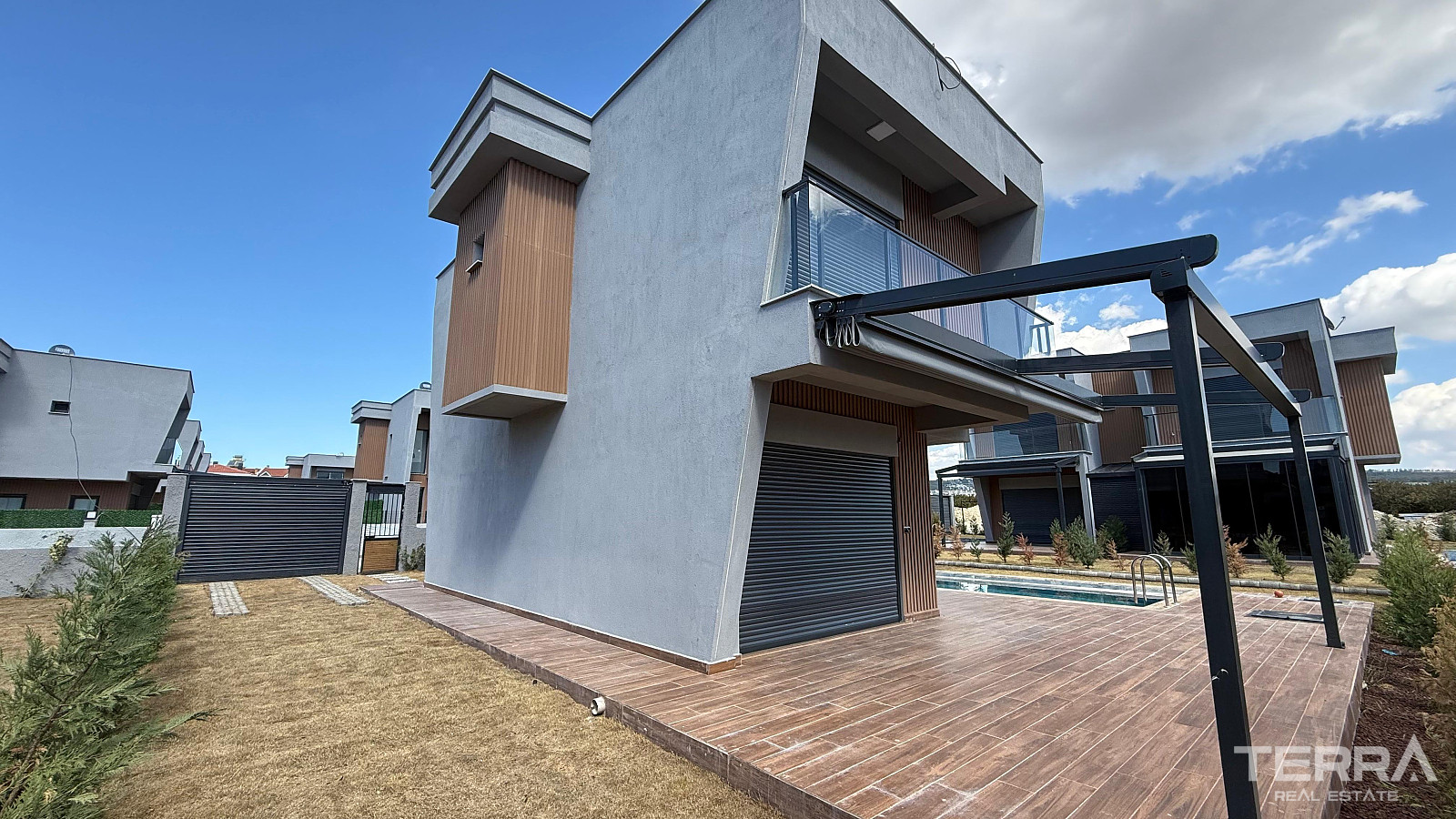 Villas Close to The Beach for Sale in Kuşadası, Aydın - 110612