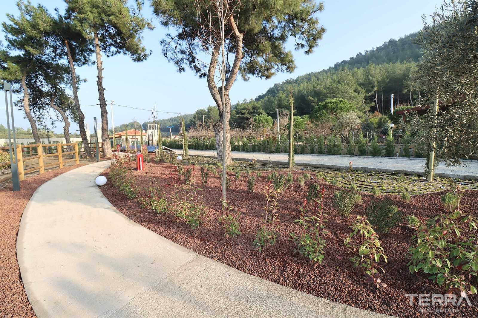 Detached Countryhouse with Pool for Sale in Kuşadası, Aydın - 110654