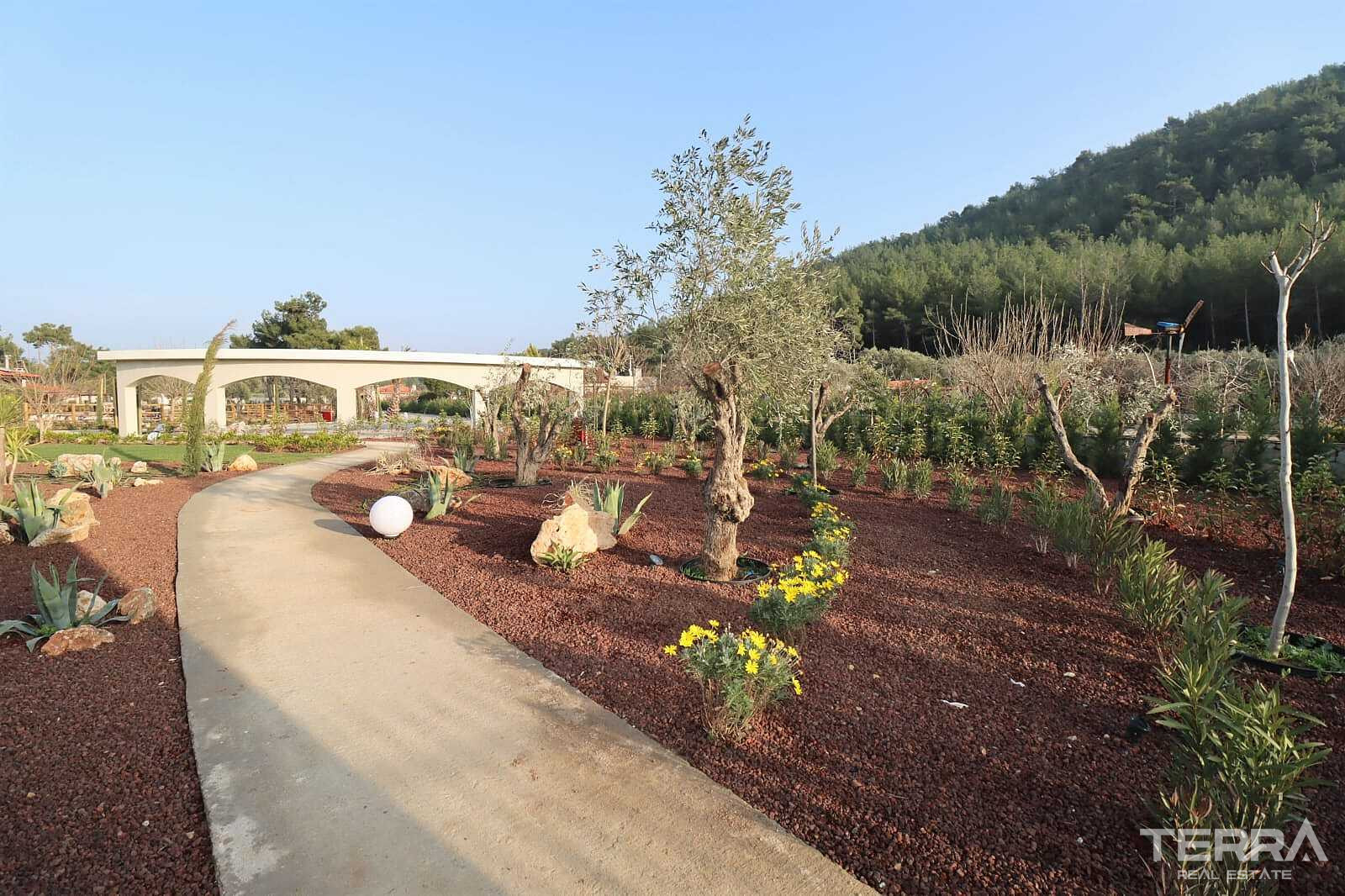 Detached Countryhouse with Pool for Sale in Kuşadası, Aydın - 110655