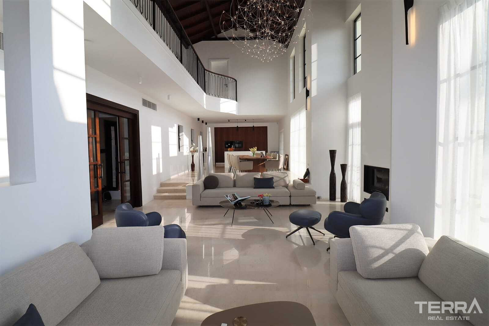 Detached Countryhouse with Pool for Sale in Kuşadası, Aydın - 110663
