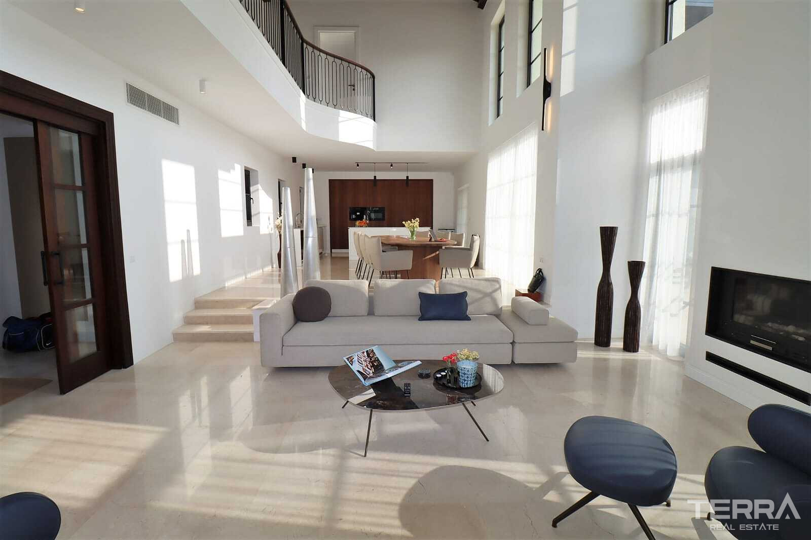 Detached Countryhouse with Pool for Sale in Kuşadası, Aydın - 110664