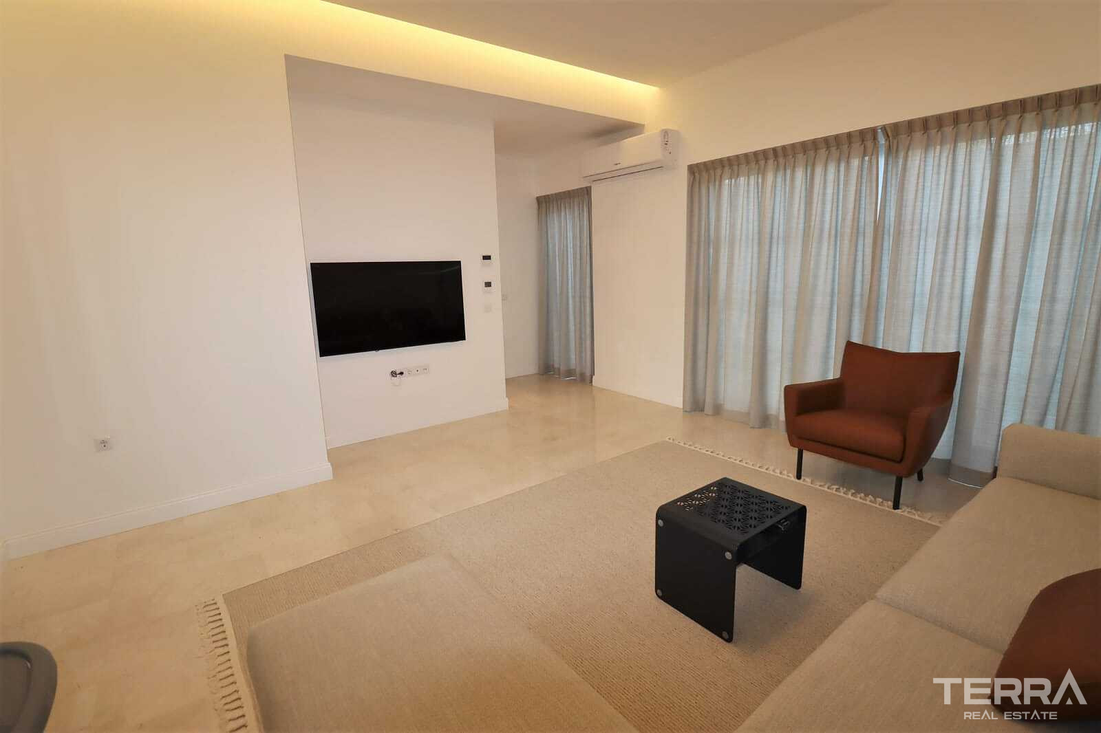 Detached Countryhouse with Pool for Sale in Kuşadası, Aydın - 110678