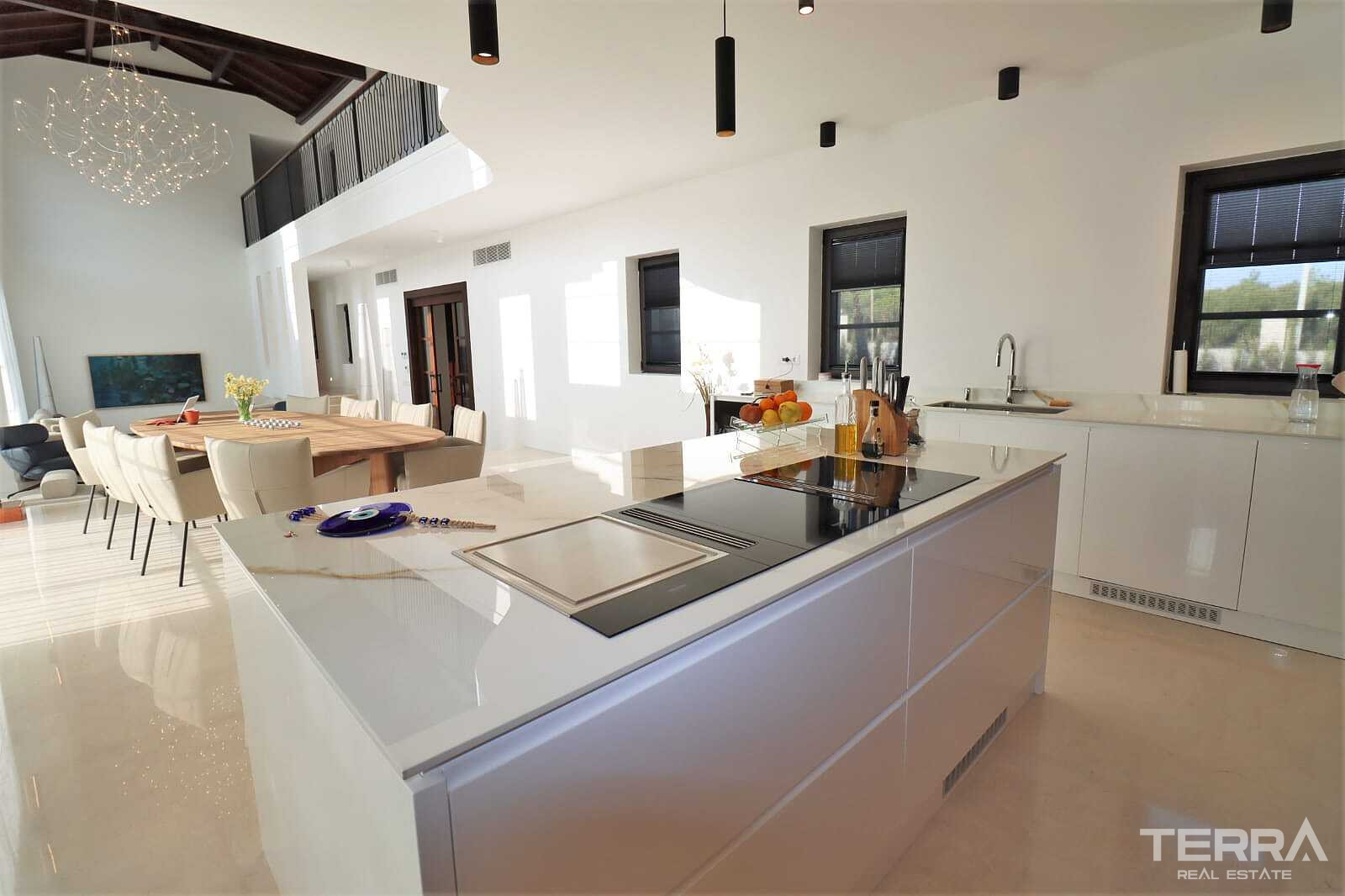 Detached Countryhouse with Pool for Sale in Kuşadası, Aydın - 110682