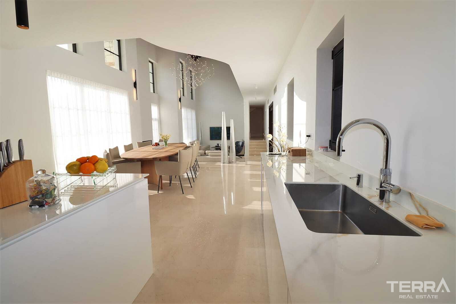 Detached Countryhouse with Pool for Sale in Kuşadası, Aydın - 110684