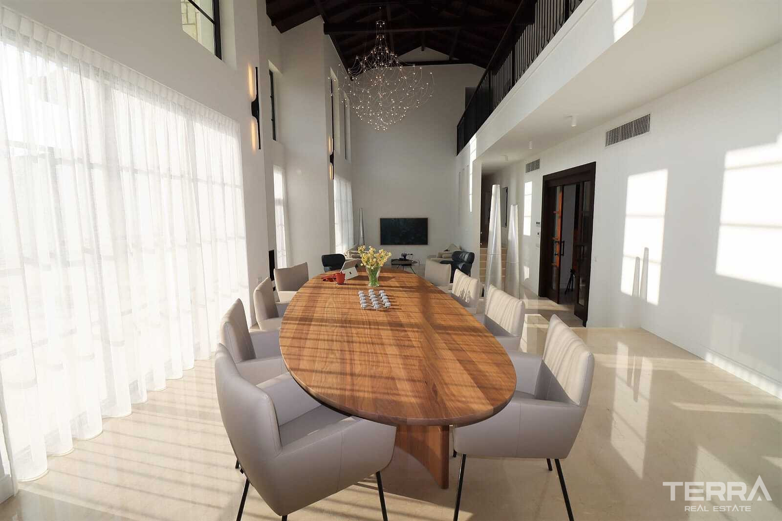 Detached Countryhouse with Pool for Sale in Kuşadası, Aydın - 110687