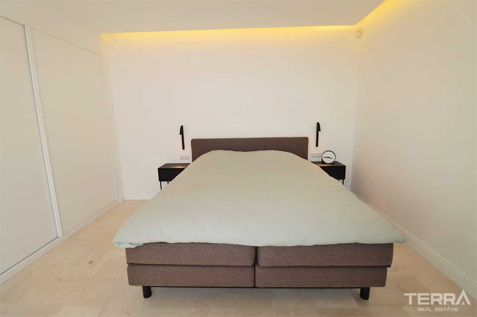 Detached Countryhouse with Pool for Sale in Kuşadası, Aydın - 110698