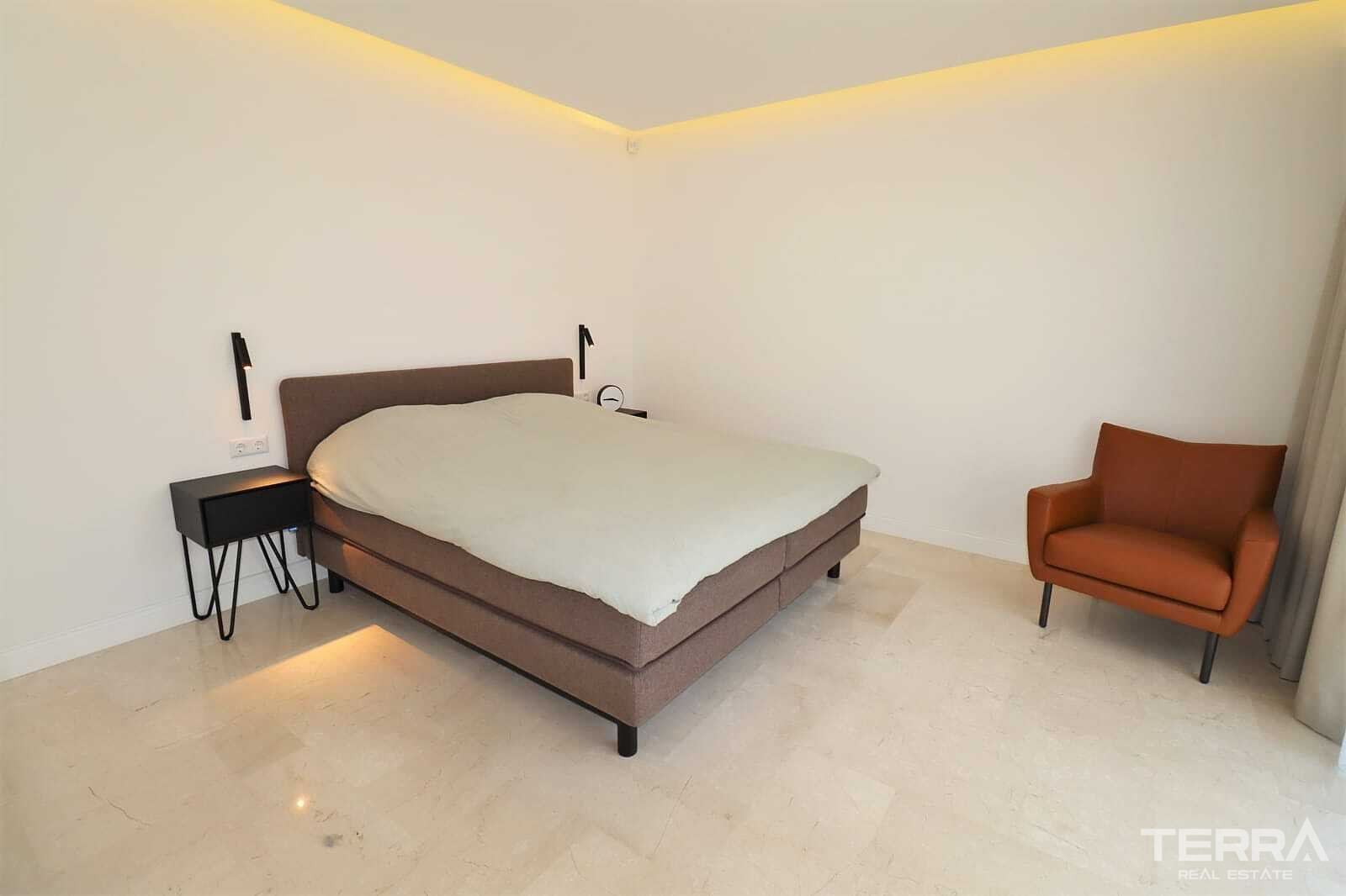 Detached Countryhouse with Pool for Sale in Kuşadası, Aydın - 110699