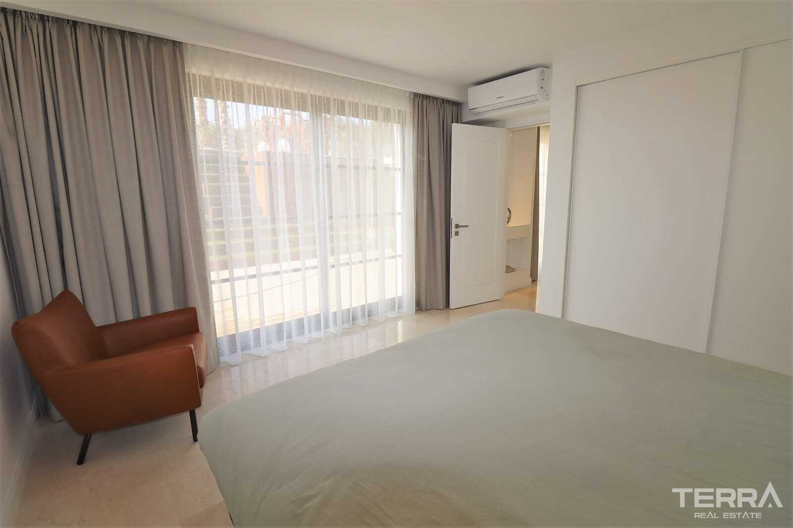 Detached Countryhouse with Pool for Sale in Kuşadası, Aydın - 110700