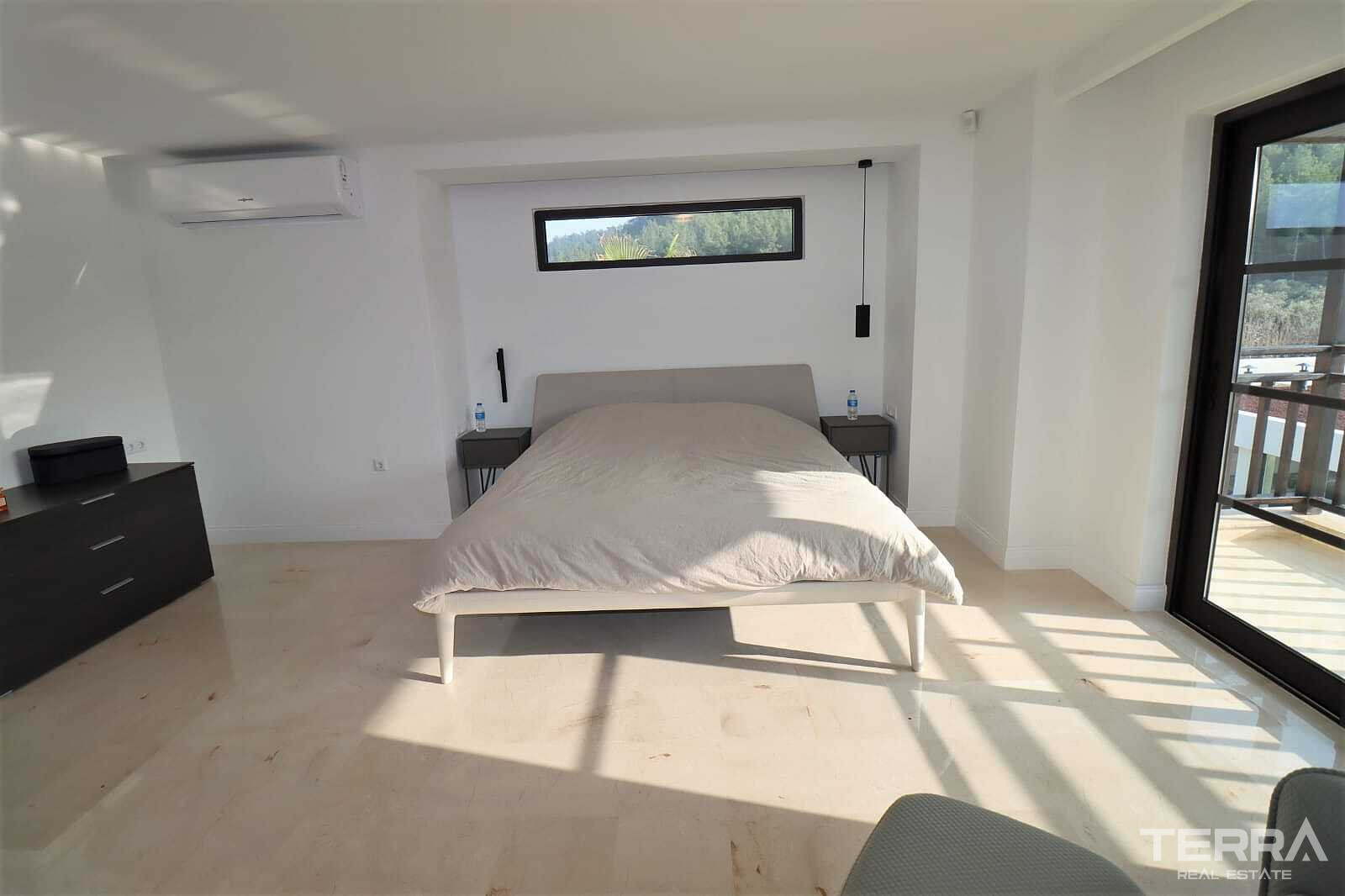 Detached Countryhouse with Pool for Sale in Kuşadası, Aydın - 110703