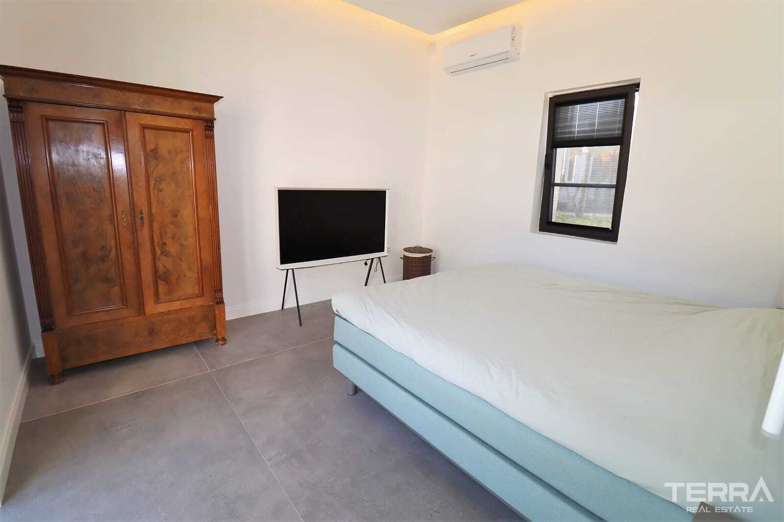 Detached Countryhouse with Pool for Sale in Kuşadası, Aydın - 110704