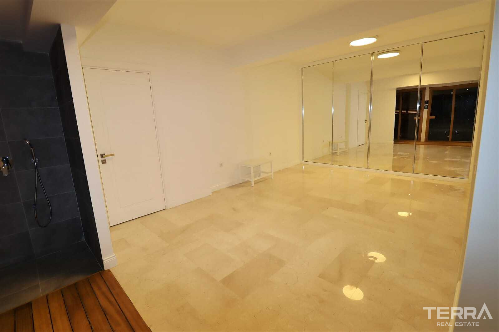 Detached Countryhouse with Pool for Sale in Kuşadası, Aydın - 110713