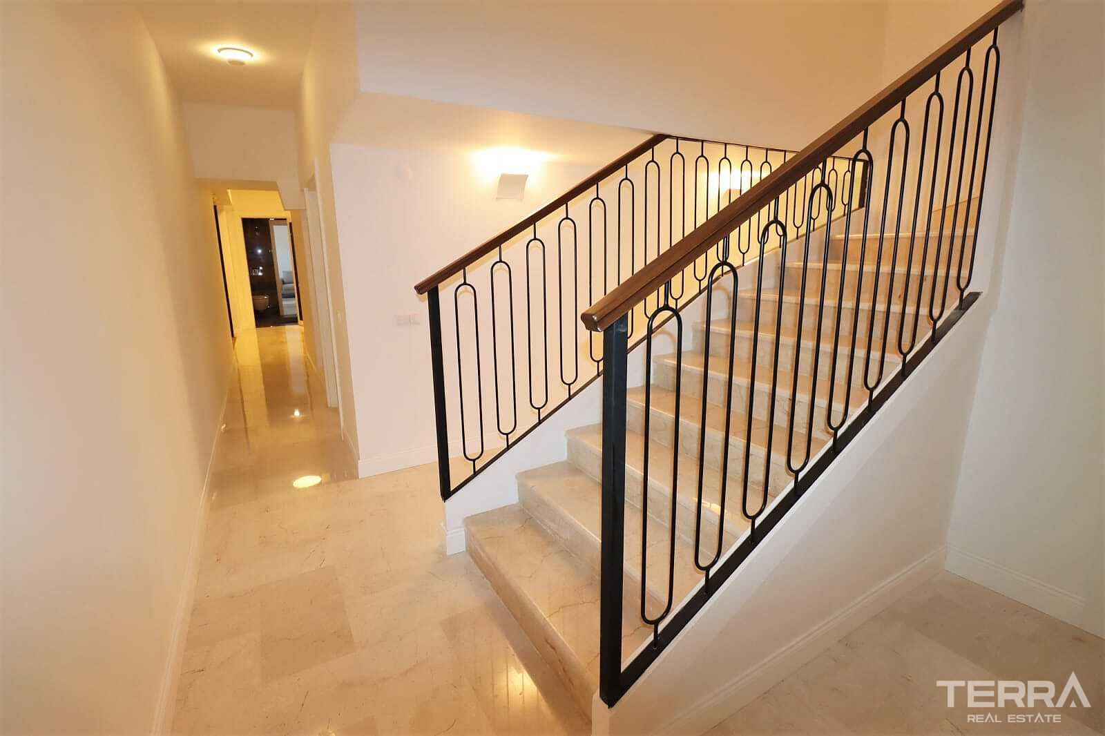 Detached Countryhouse with Pool for Sale in Kuşadası, Aydın - 110724