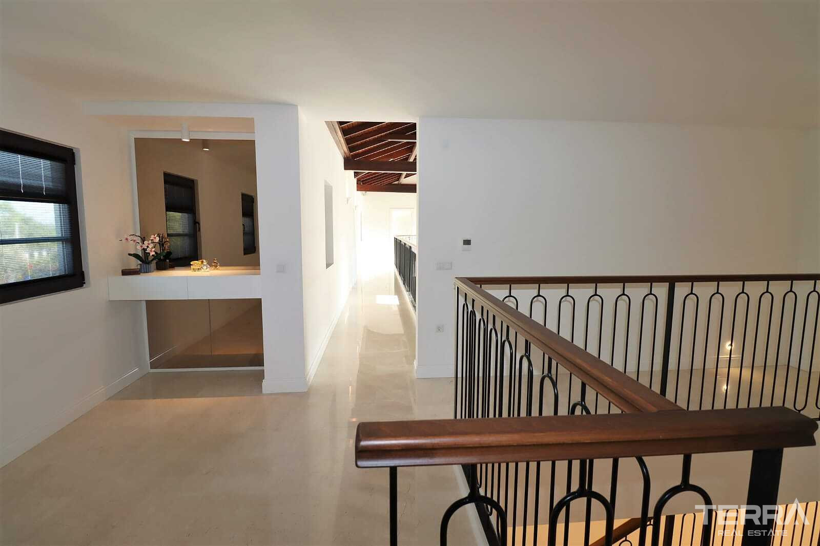 Detached Countryhouse with Pool for Sale in Kuşadası, Aydın - 110727
