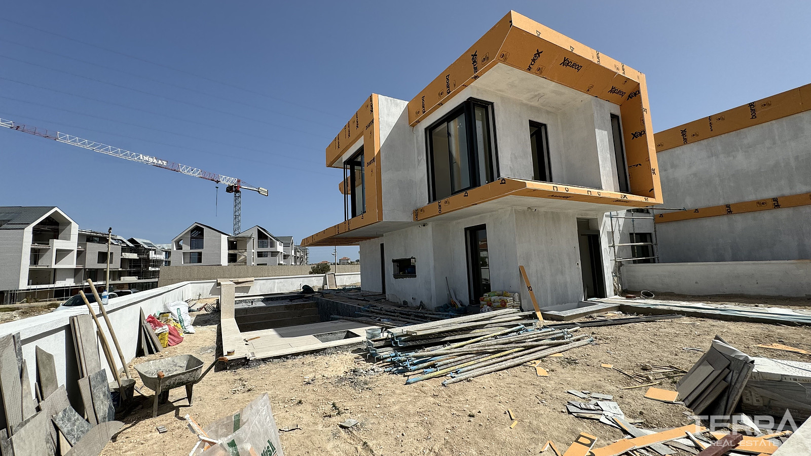Twin Villas for Sale with Private Pools in İzmir, Çeşme - 110832