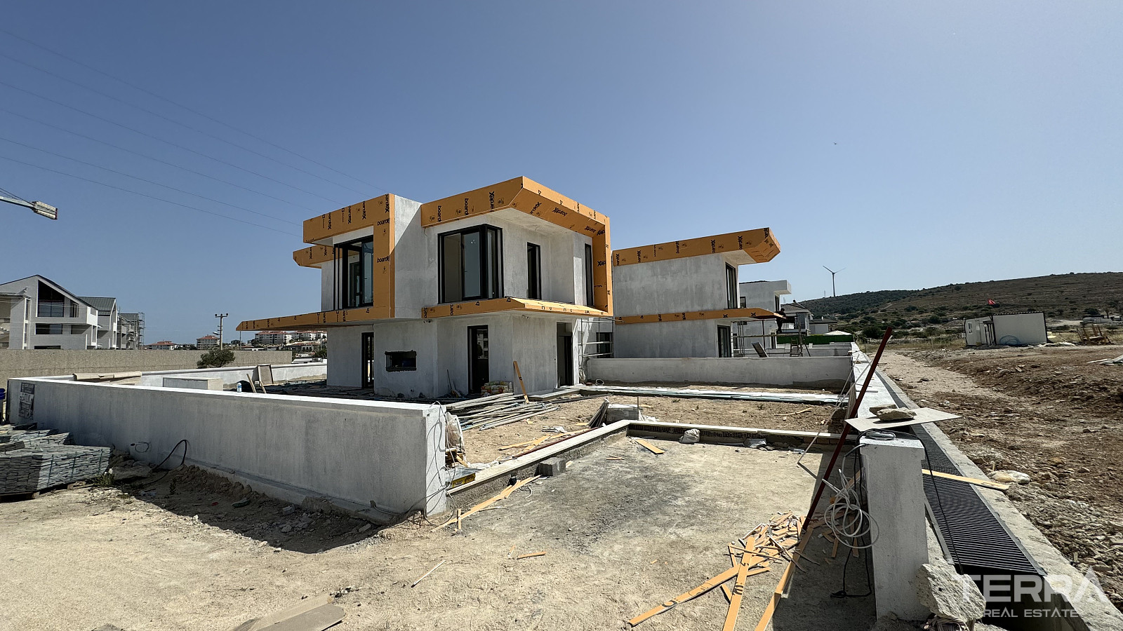 Twin Villas for Sale with Private Pools in İzmir, Çeşme - 110833