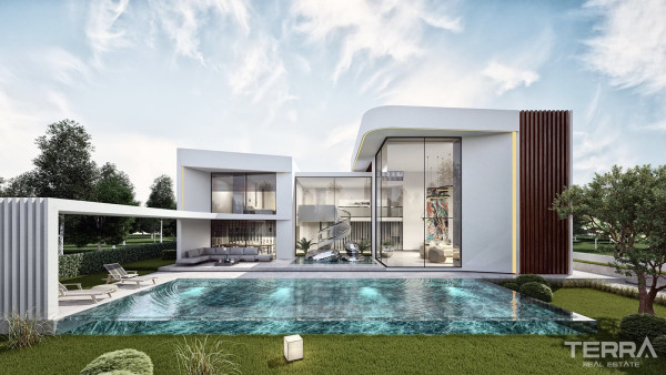 Villa with Pool and Garden for Sale in Çeşme, İzmir