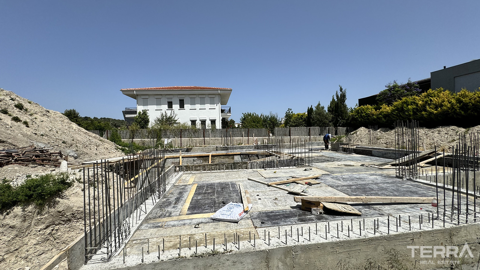 Detached Villa for Sale in Çeşme, İzmir - 110992