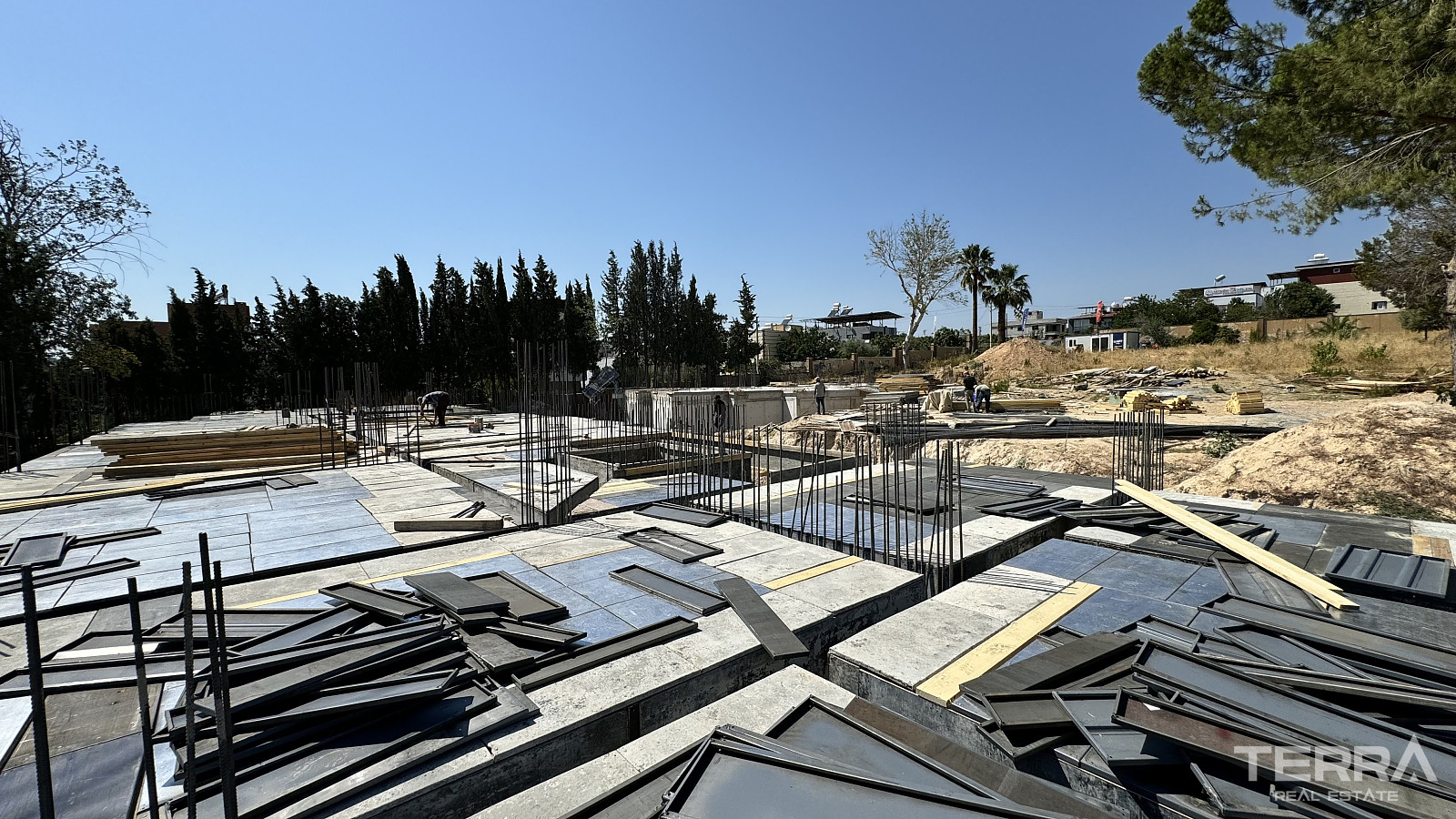Apartments for Sale Near the Airport in İzmir Torbalı - 111108