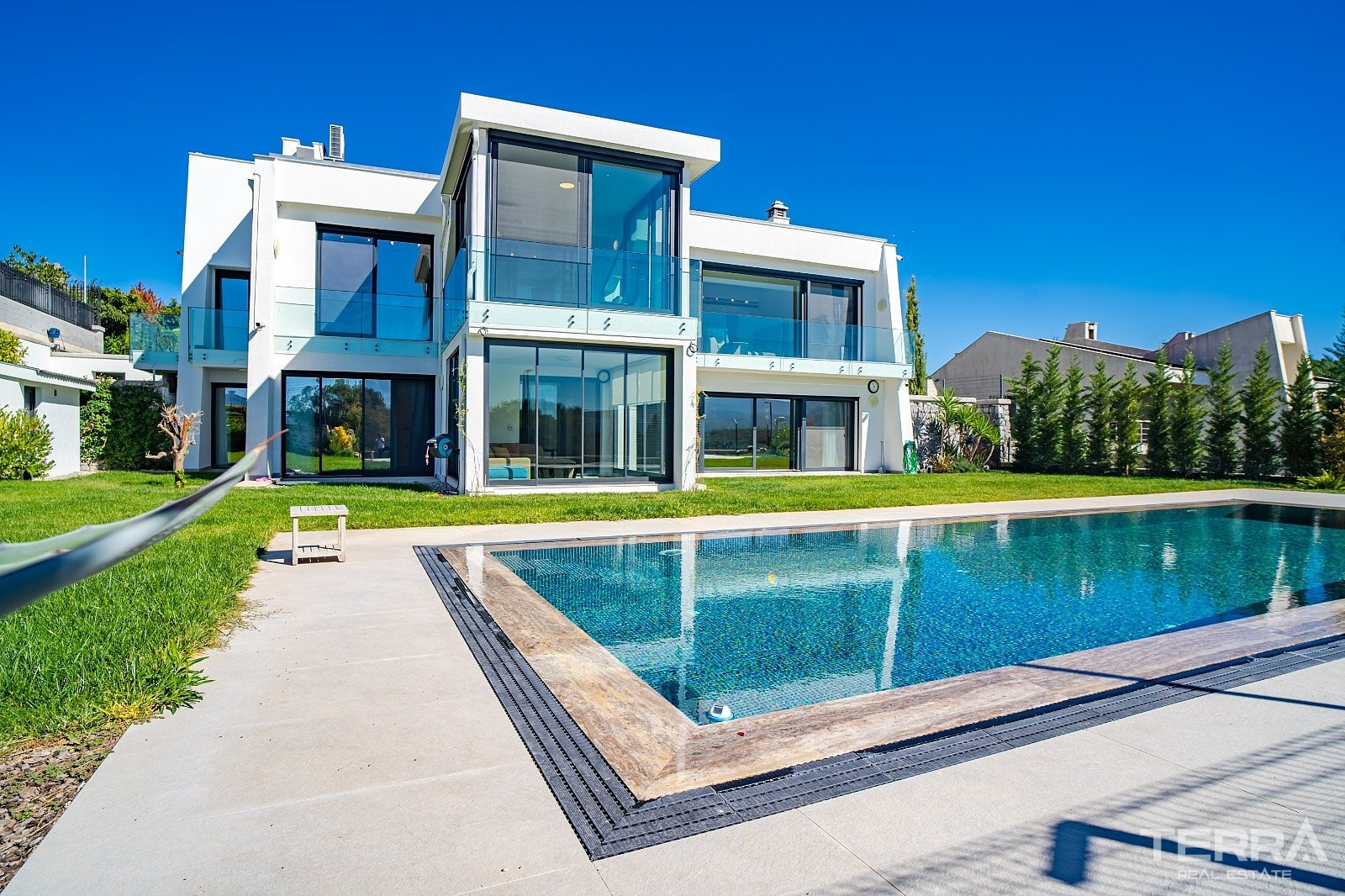Sea View Private Villa for Sale in İzmir, Urla - 111115