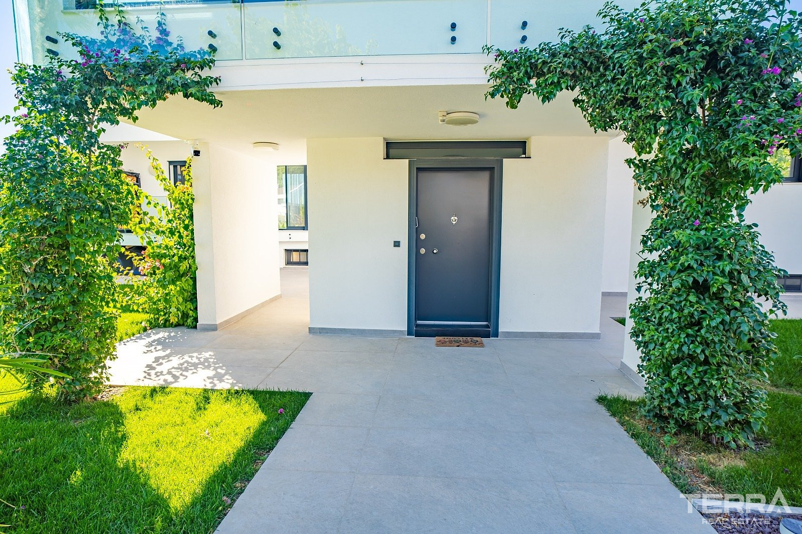 Sea View Private Villa for Sale in İzmir, Urla - 111124