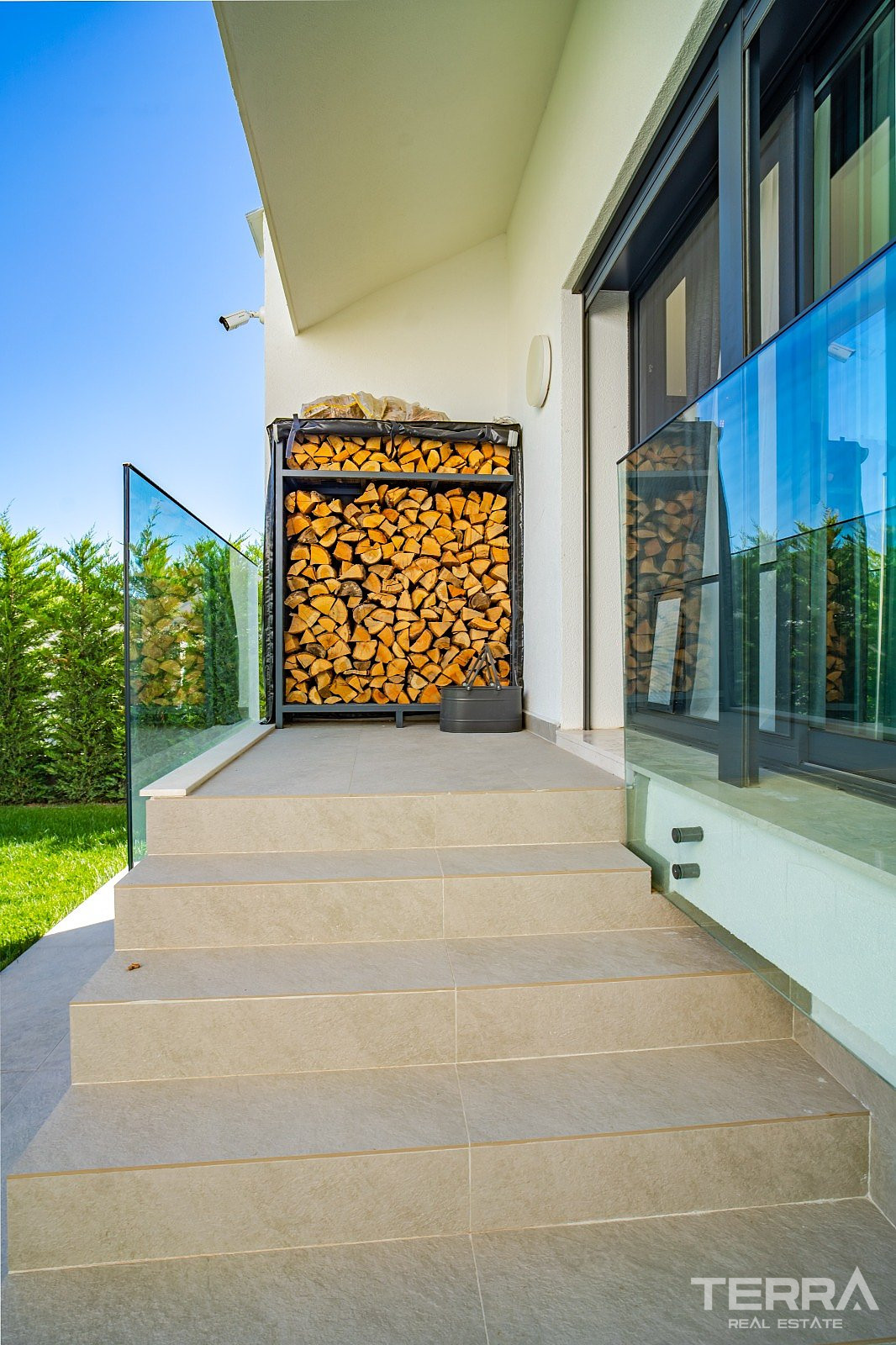 Sea View Private Villa for Sale in İzmir, Urla - 111126