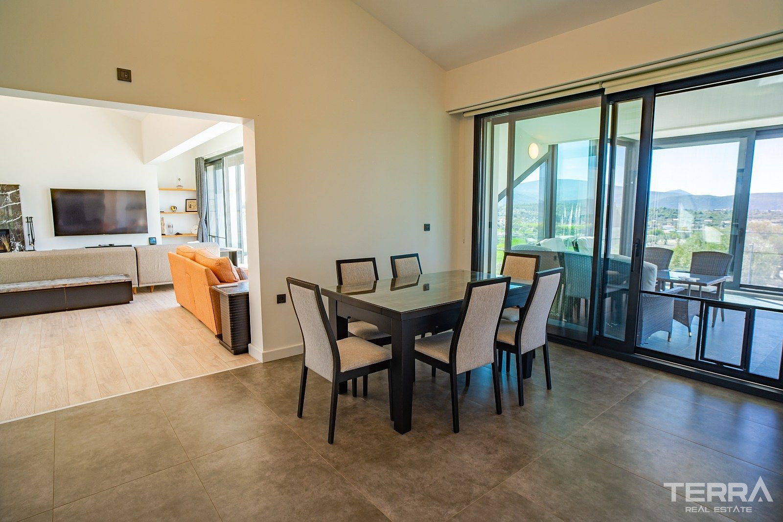 Sea View Private Villa for Sale in İzmir, Urla - 111143