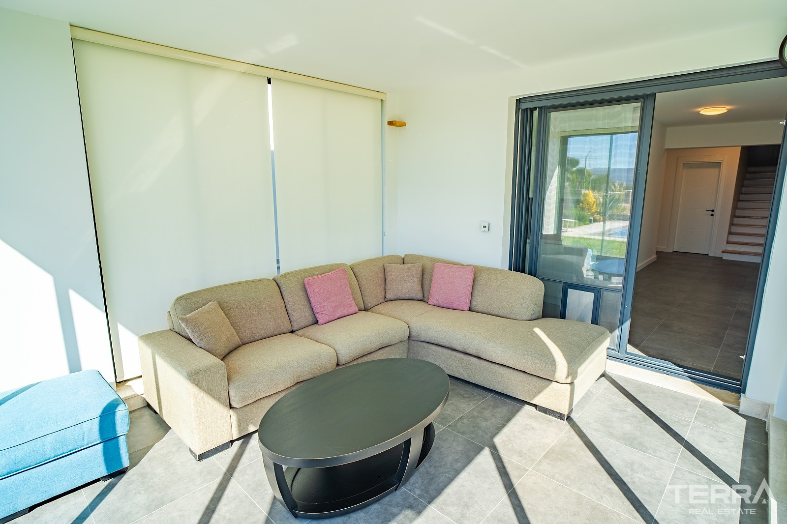 Sea View Private Villa for Sale in İzmir, Urla - 111154