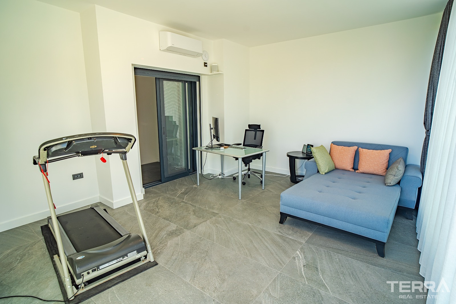 Sea View Private Villa for Sale in İzmir, Urla - 111159